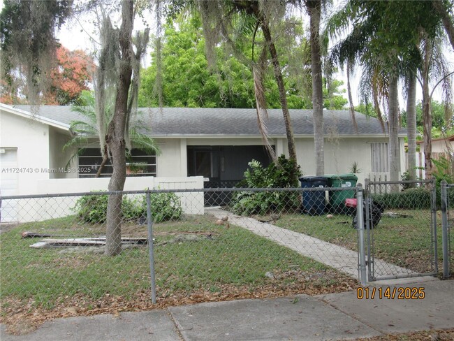 Primary Photo - 11015 SW 154th Terrace