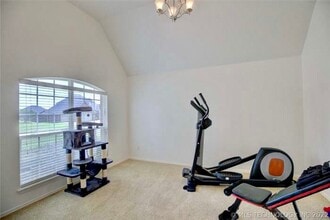 Building Photo - Large open 3 bed, 3 car Garage in The Highlands at Forest Ridge