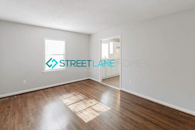 Building Photo - REDUCED! Charming 3 bedroom home in Birmin...