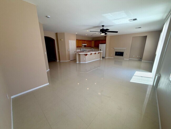 Building Photo - 7493 Longhorn Lodge Ave