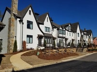 Building Photo - 962 Lennox Blvd