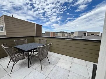 Building Photo - 3617 Mykonos Dr