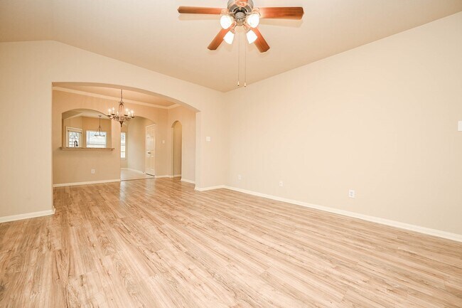 Building Photo - 18518 Shadow Line Ct