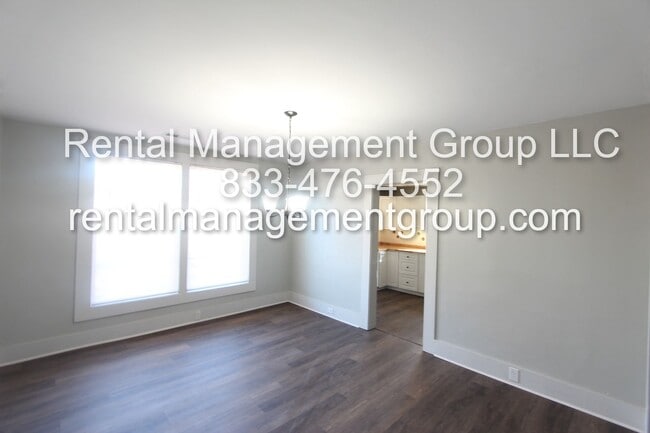 Building Photo - 3 Bedroom, 2 Bath! New on the Market and N...