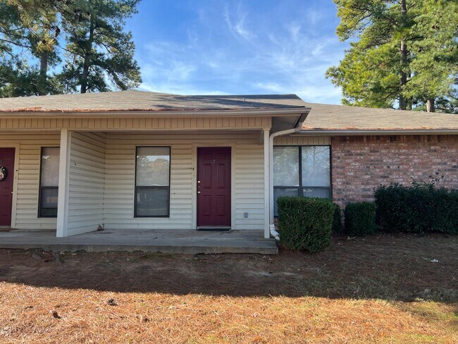 Building Photo - 114 Private Rd 3514