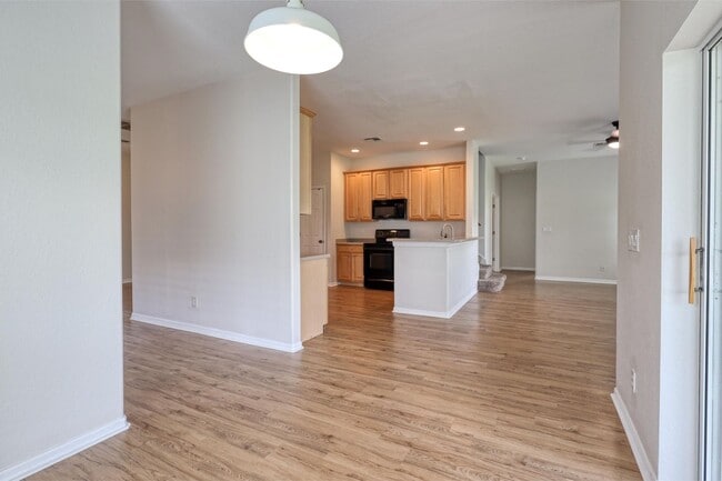 Building Photo - January Special offer 50% off First Month's Rent!  5 Bedroom In Cypress Cay in the Gateway Community