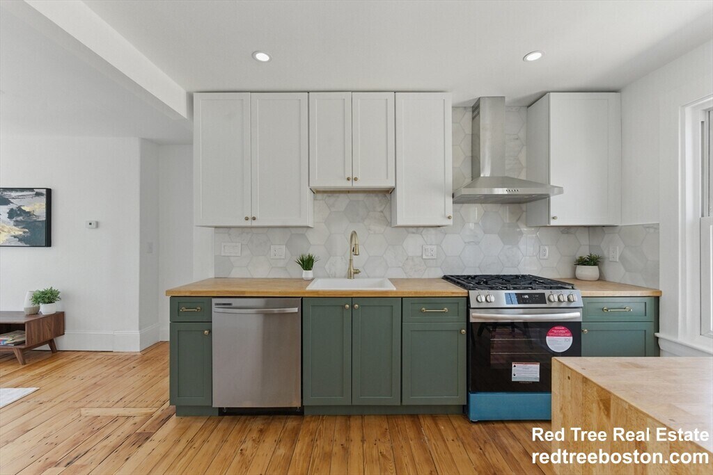 Building Photo - 80 Shirley St