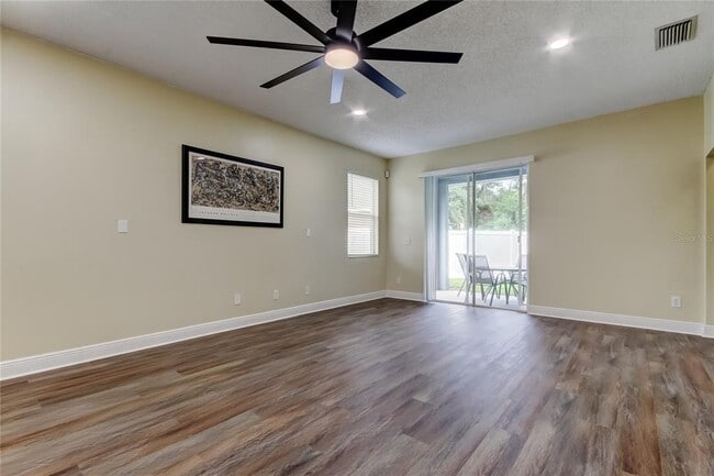 Building Photo - 6101 Lanshire Dr