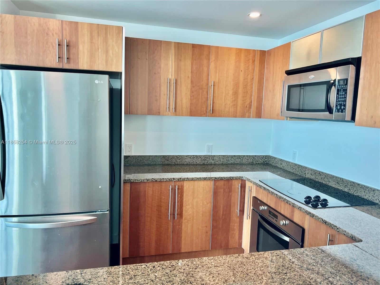 Building Photo - 300 S Biscayne Blvd