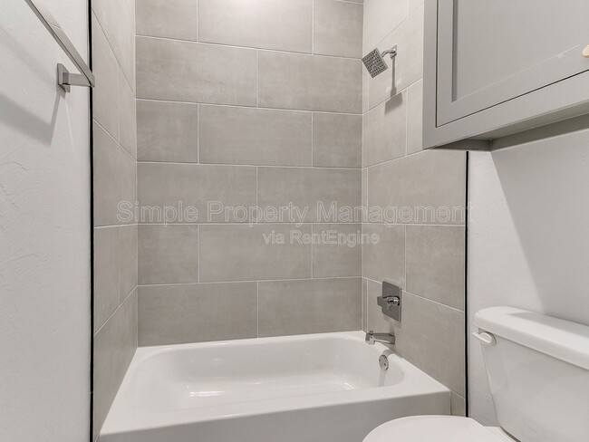 Building Photo - 821 NW 8th St