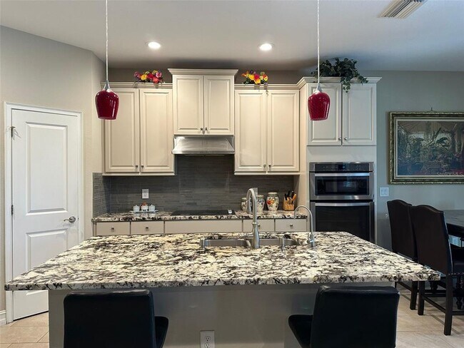 Building Photo - 16317 Hyde Manor Dr