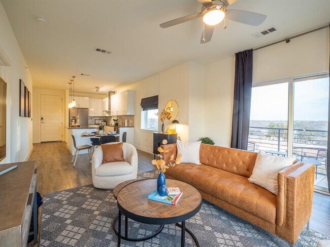 Building Photo - 6444 Burnet Rd