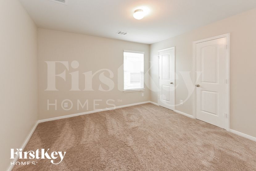 Building Photo - 24703 Lorenzo Glaze Trail