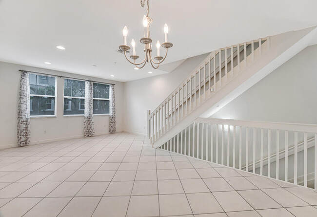 Building Photo - 1727 San Benito Way