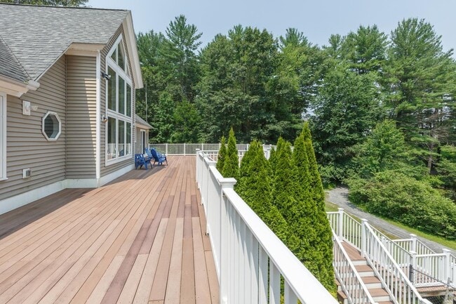Building Photo - 246 Winding Pond Rd