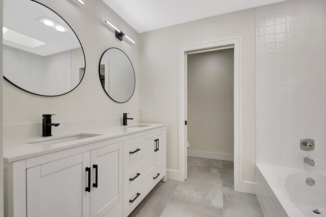 Building Photo - 21440 Campo Allegro Dr