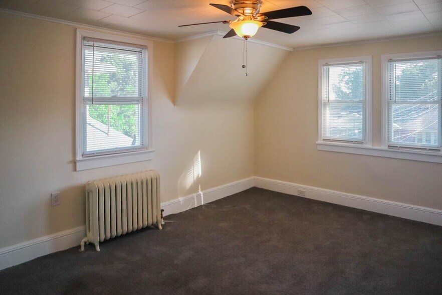 2nd floor - 500 W Broadway