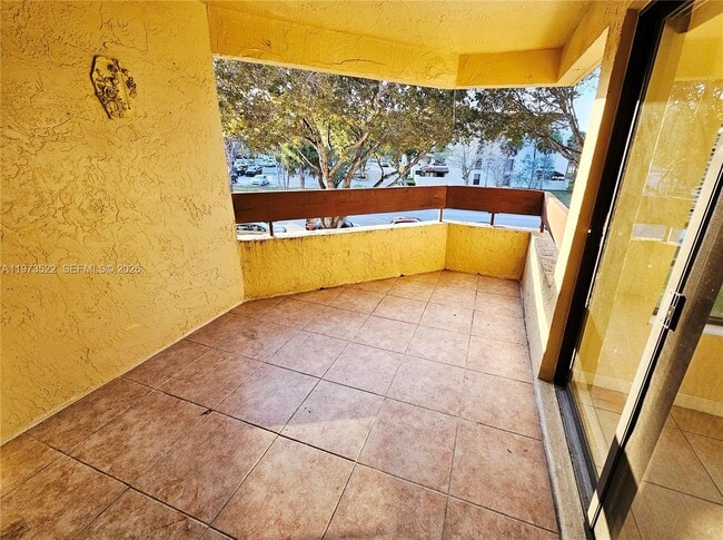 Building Photo - 9015 SW 125th Ave