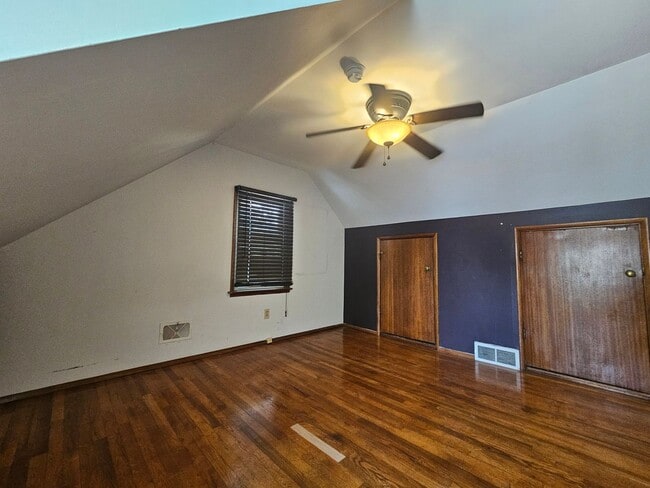 Building Photo - 120 Luther Ave