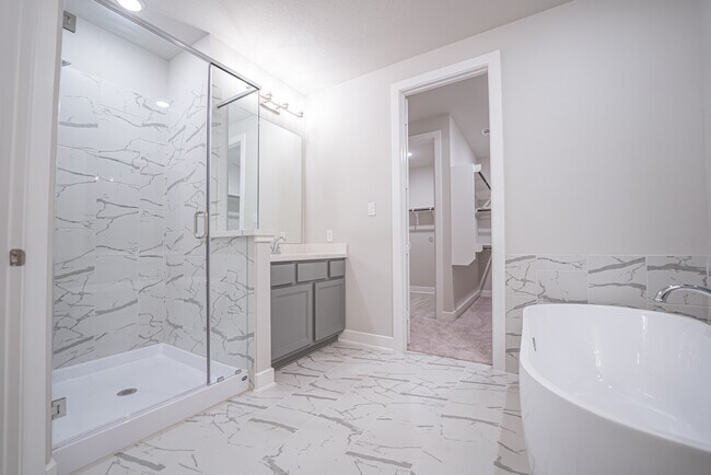 Building Photo - 5219 Birch Shadow Dr