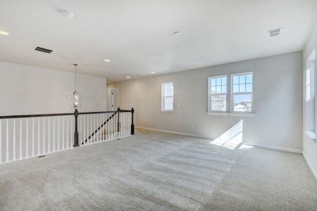 Building Photo - Meridian International 5 Bedroom 4 Bath Ho...