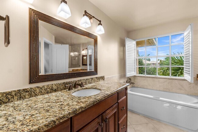 Building Photo - 1333 SW 175th Way
