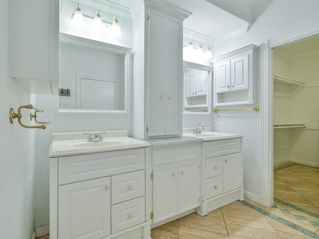 Building Photo - 12660 Briar Patch Dr