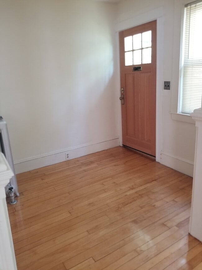 Building Photo - 53A Magnolia St