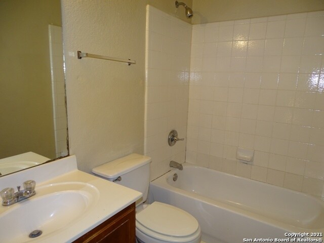 Building Photo - 6006 Ironmill Creek