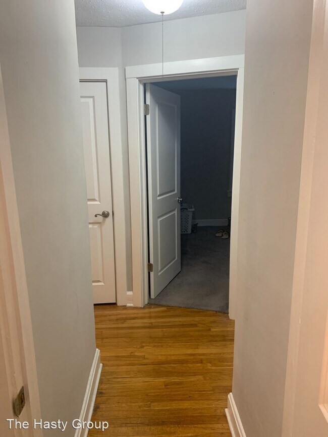 Building Photo - 2 br, 1 bath House - 4236 Holly, Unit A