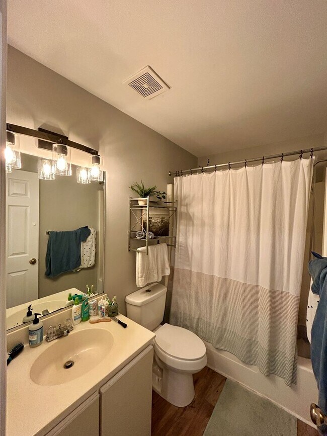 Building Photo - 3BR End Unit w/ Garage, Deck, Patio & 2 Fireplaces, Private fenced Backyard