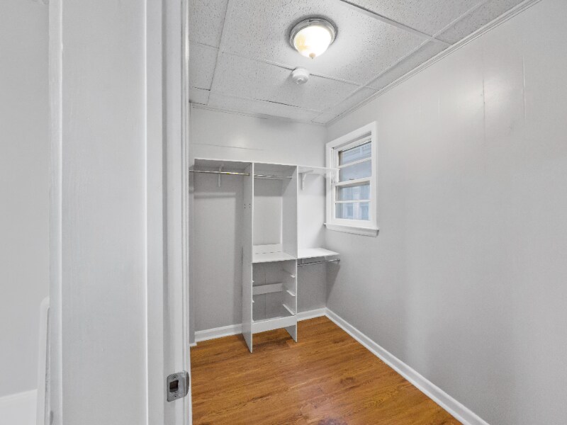 Building Photo - 379 Haverhill St