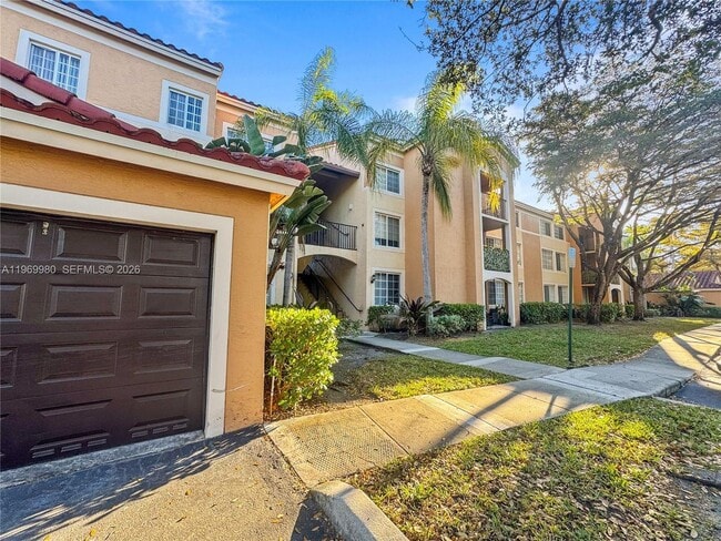 Building Photo - 2123 Renaissance Blvd