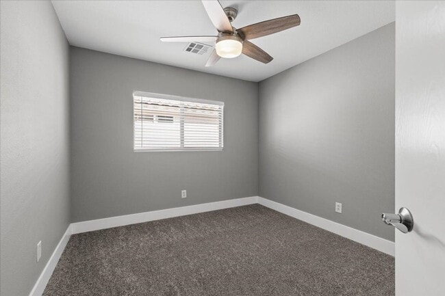 Building Photo - Fabulous Home!