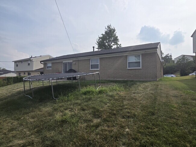 Building Photo - 11884 Hamden Dr