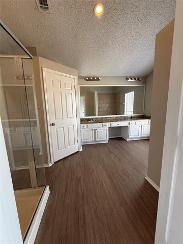 Building Photo - 1517 Huntington Dr