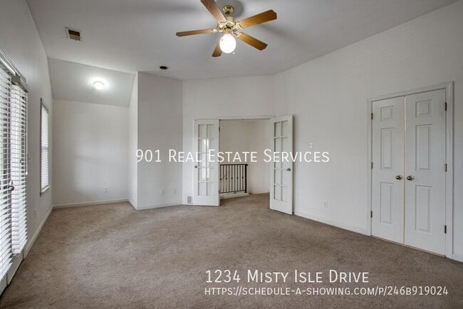 Building Photo - 1234 Misty Isle Dr