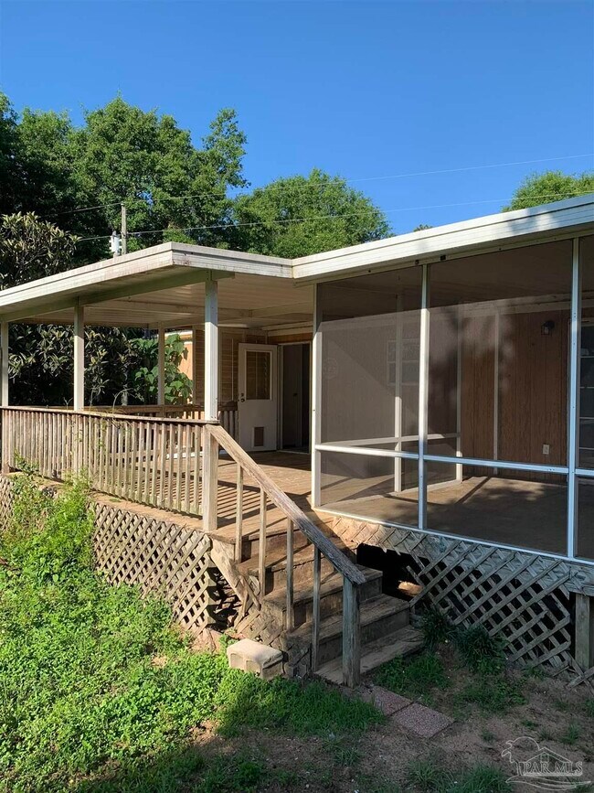 Building Photo - 6850 Bratt Rd