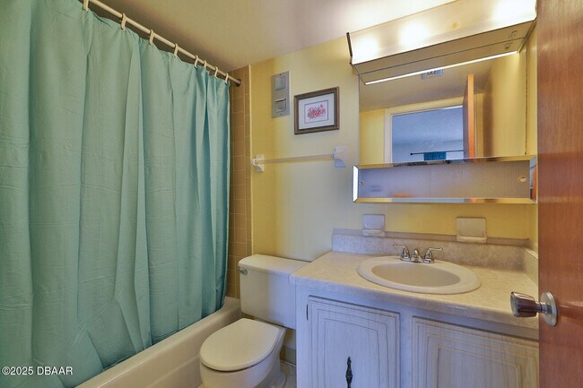 Building Photo - 2711 N Halifax Ave