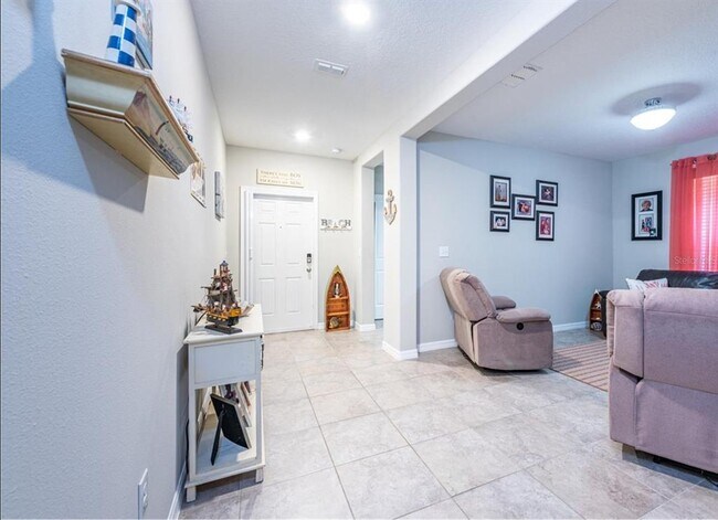 Building Photo - 9650 Sage Creek Dr