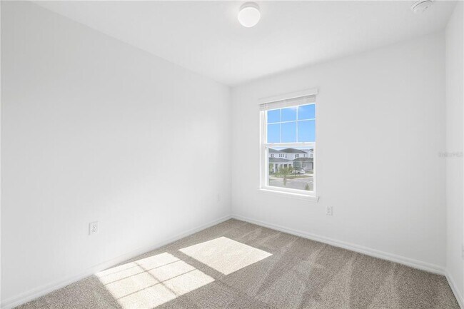 Building Photo - 4577 ORCHARD VIEW Aly