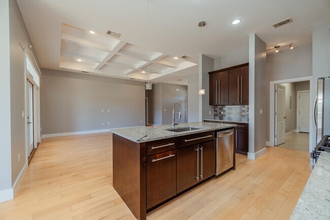 Building Photo - 133 Alicia Dr