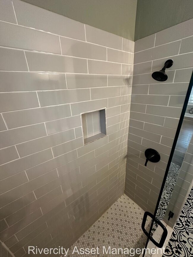 Building Photo - This Is A Home You Want To See!!!!! Bonus ...