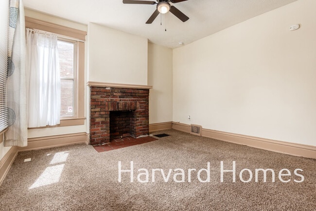 Building Photo - 131 Midland Ave