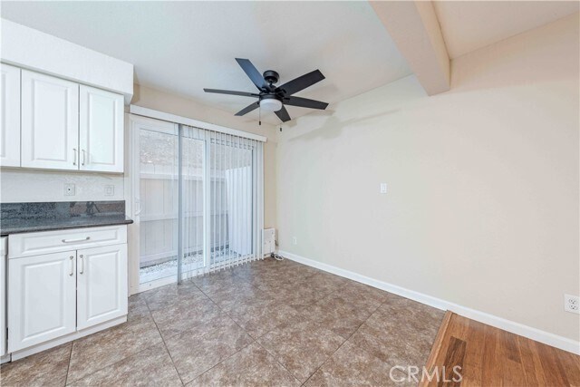 Building Photo - 208 19th St