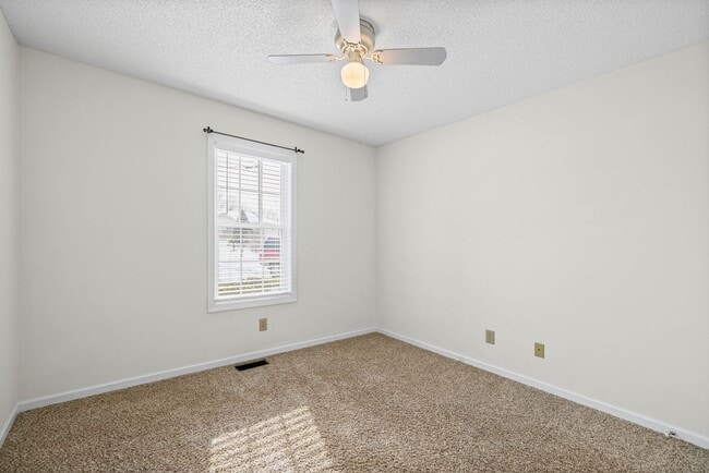 Building Photo - 3269 Tabby Dr