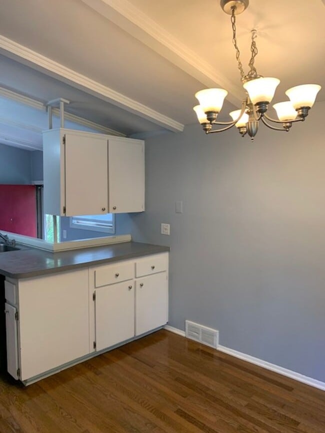 Building Photo - COMING SOON! 3 BEDROOM NORTHVILLE HOUSE FO...
