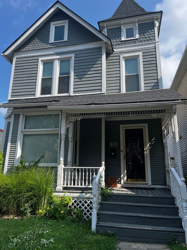 Primary Photo - 80 King Ave