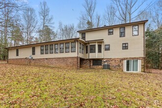 Building Photo - 434 Forrest Ave