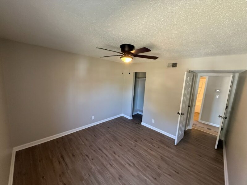 Building Photo - 324 Block St